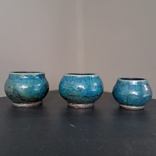 Laura Lee Ceramics - Mini blue crackle glaze raku vase No2
