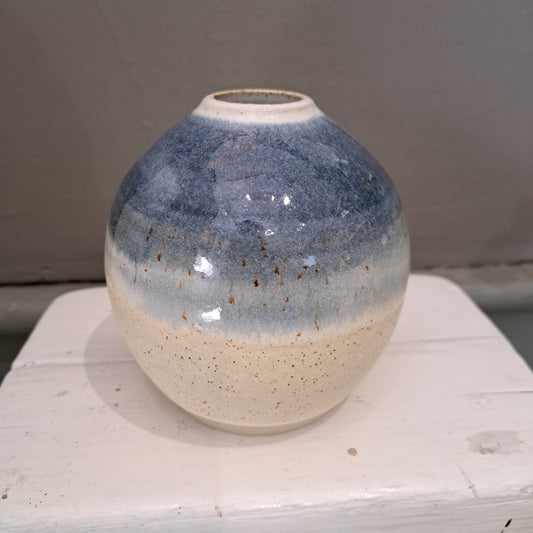 Danielle Pilling - Studio 9 Ceramics - Blue Bay small vessel