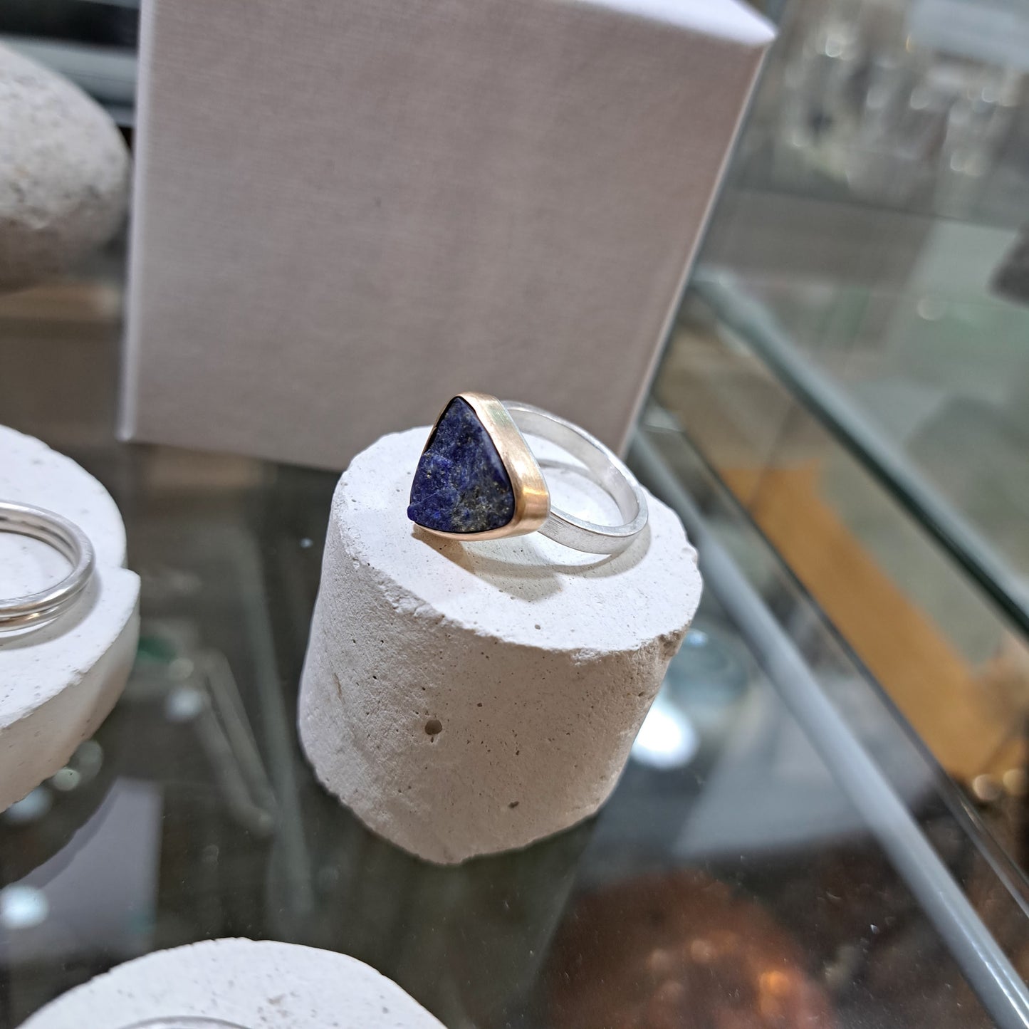 Carole Ramsden Silver - CR162 - Silver and gold lapis ring