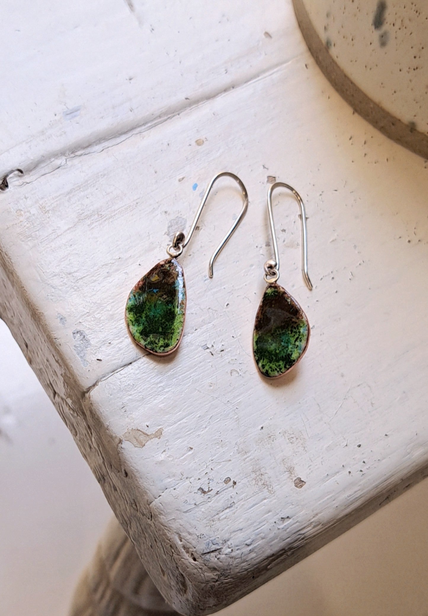 Carole Ramsden Silver - CR143 - Asymmetric enamelled copper drop earrings