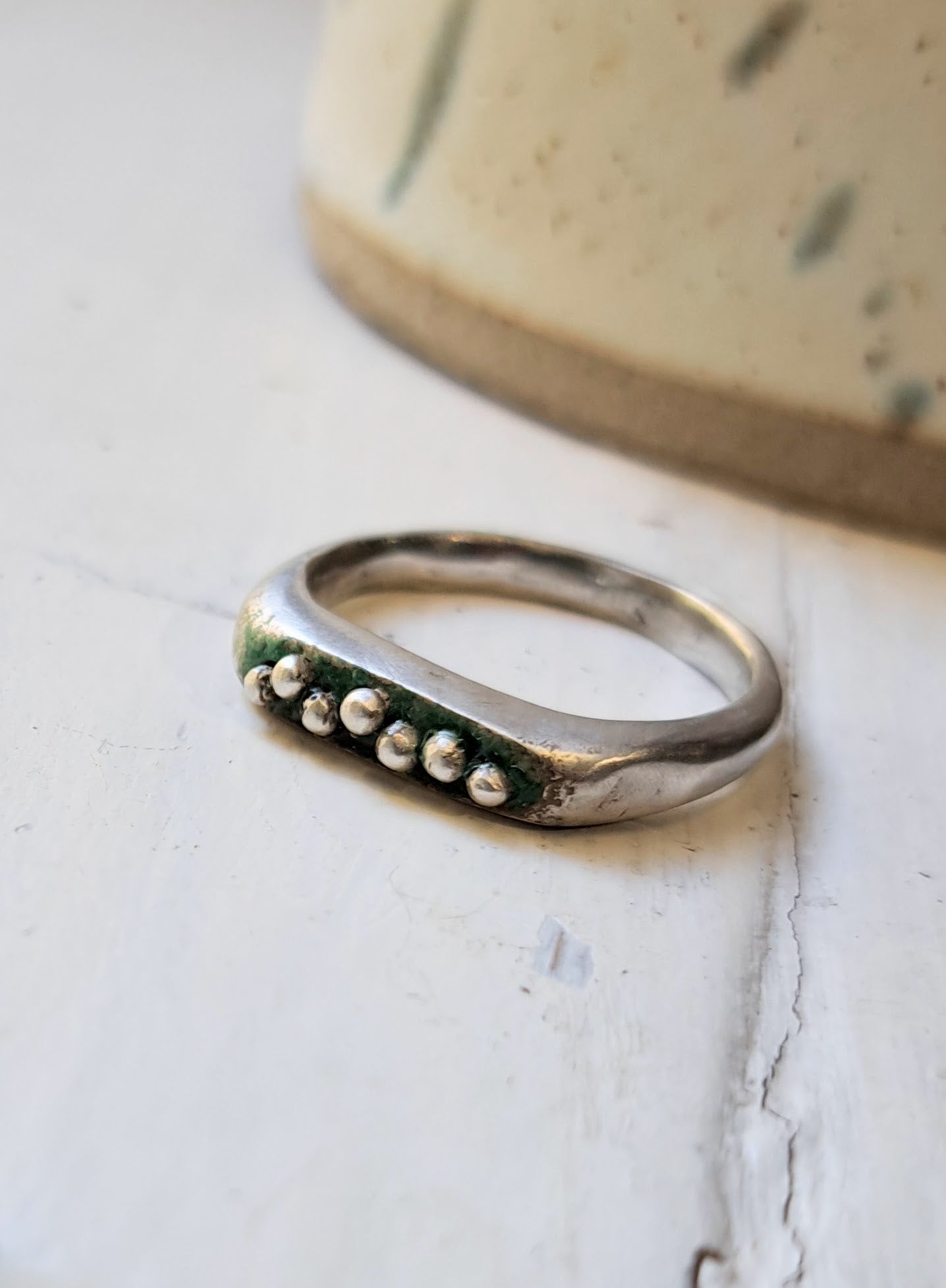 Carole Ramsden Silver - CR149 - Silver and green enamel granules ring