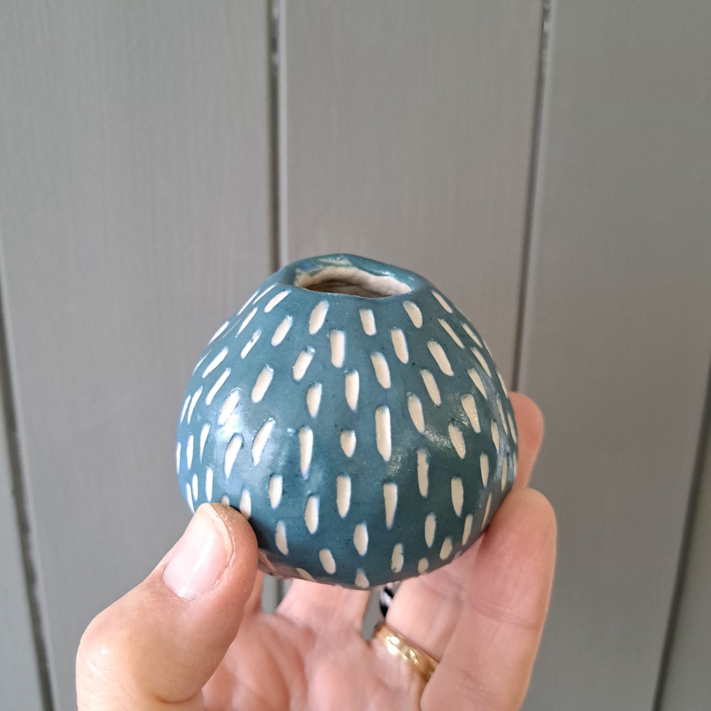 Natalie Elderton - Dark Green Dashed Bud Vase
