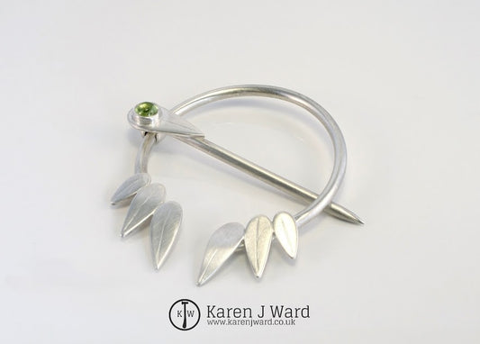 Karen J Ward - Peridot Pennanular Brooch KW55