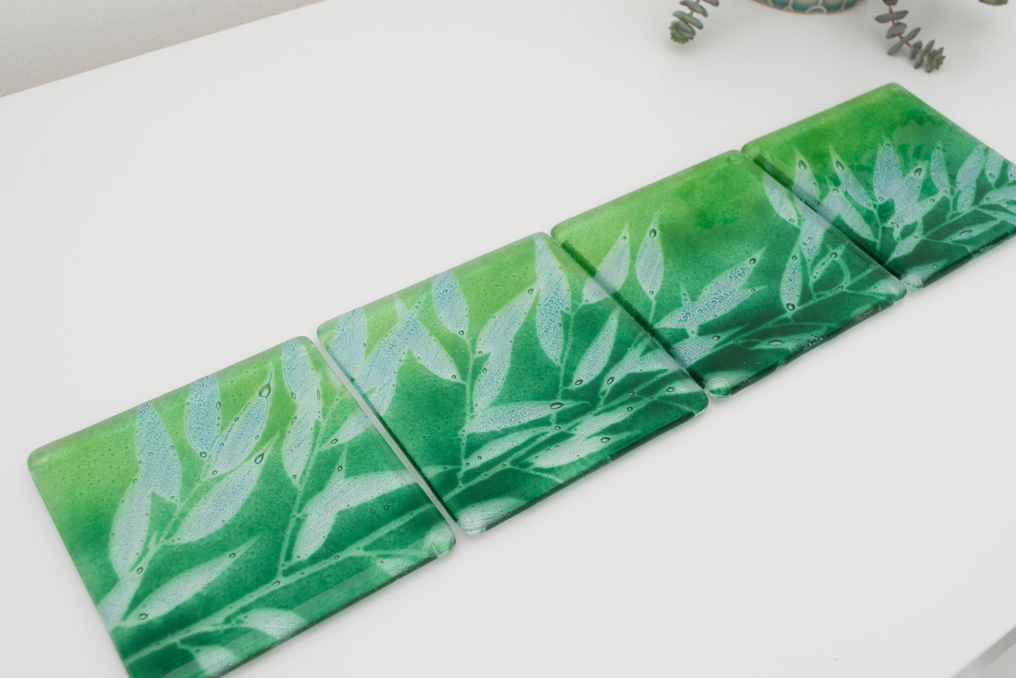 Tanja Entwistle Glass - CS-020 Poets Laurel Coasters Green