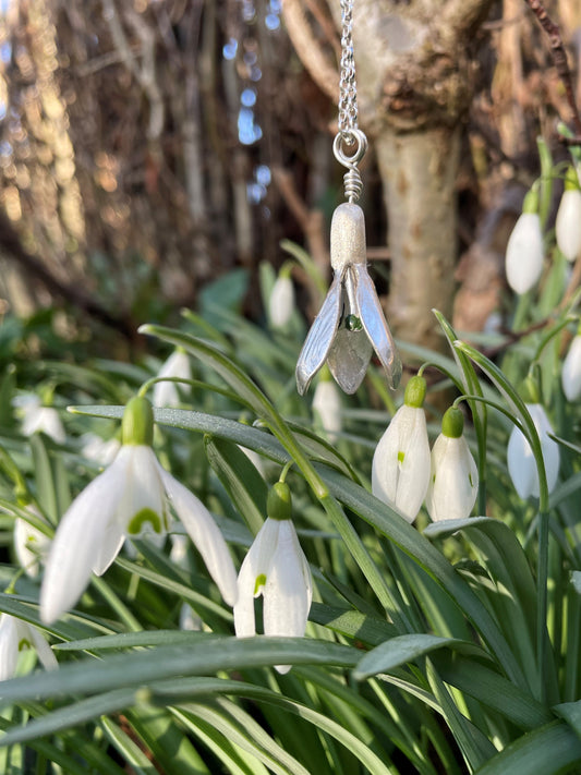 Anthea Peters - Silver Snowdrop Pendant