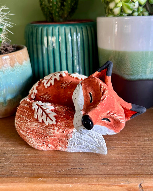 Kate Ellis - Sleeping Red Fox