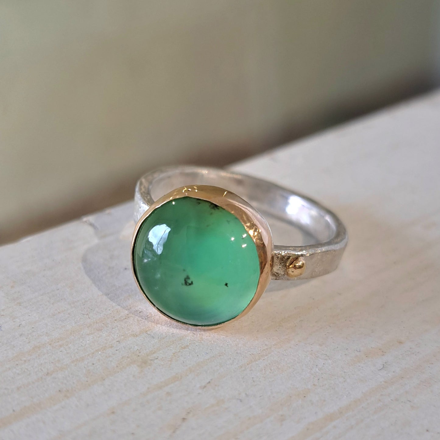 Carole Ramsden Silver - CR145 - Silver and 9k gold chrysoprase ring