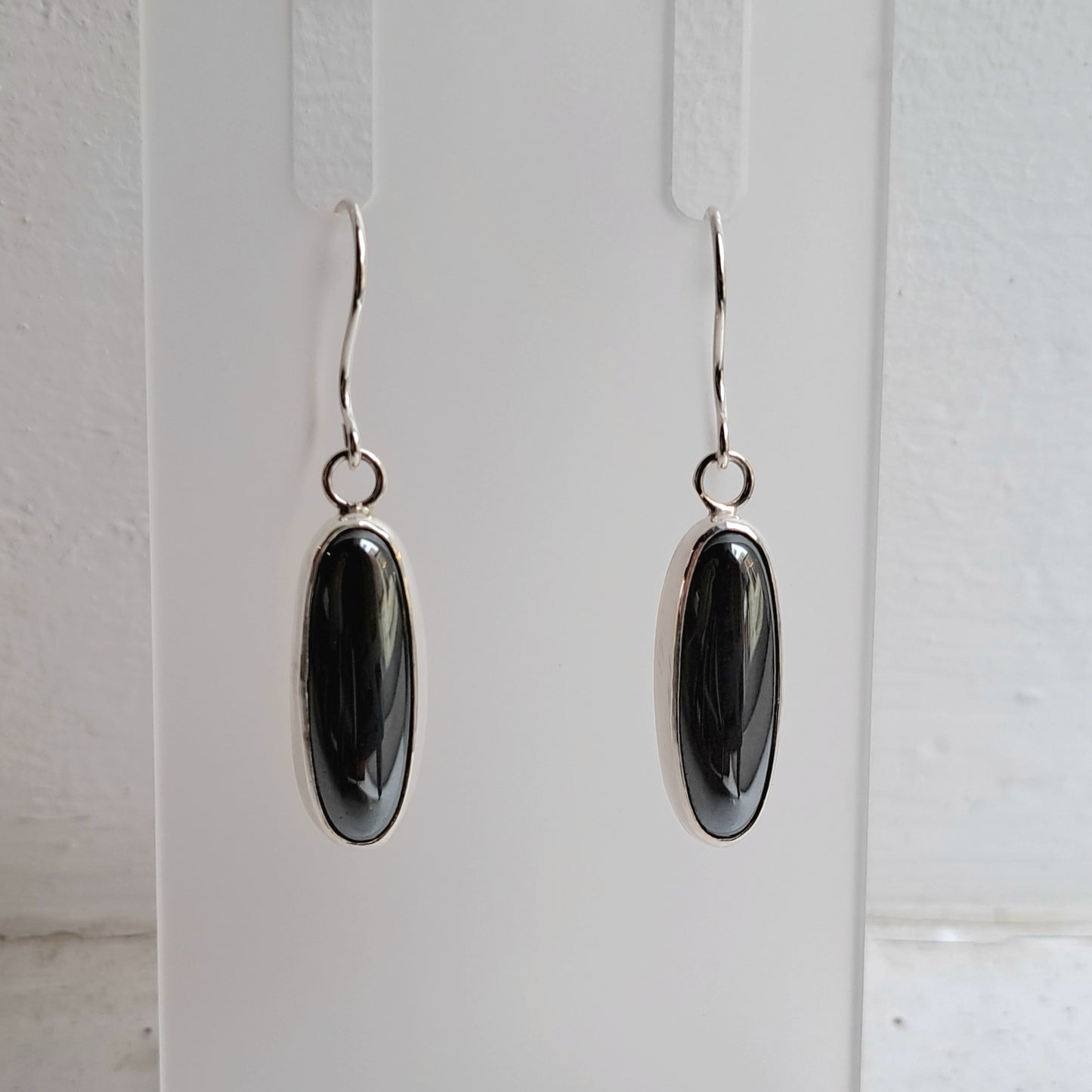 Karen J Ward - Hematite oval drop earrings - KW125