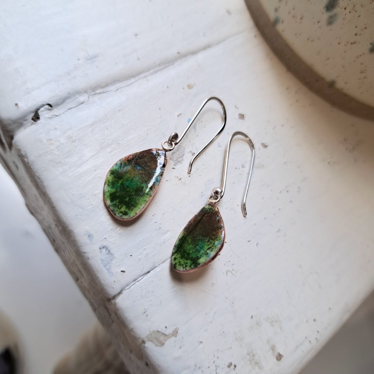 Carole Ramsden Silver - CR143 - Asymmetric enamelled copper drop earrings