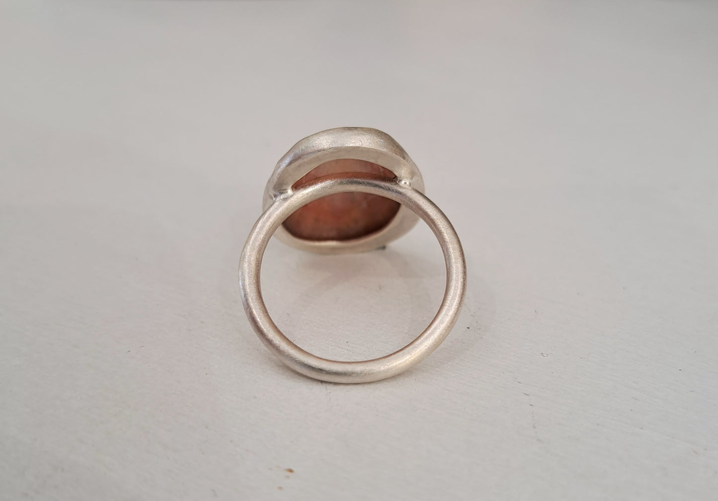 Carole Ramsden Silver - CR164 - Limpet shell and silver narrow band ring