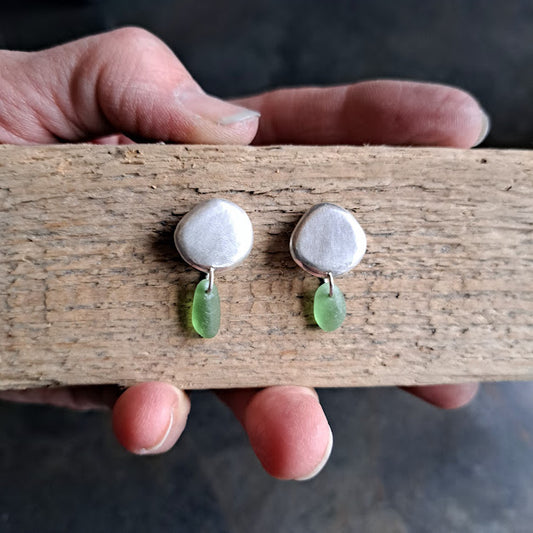 Carole Ramsden Silver - Silver pebble and sea glass earrings - Silver Challenge February