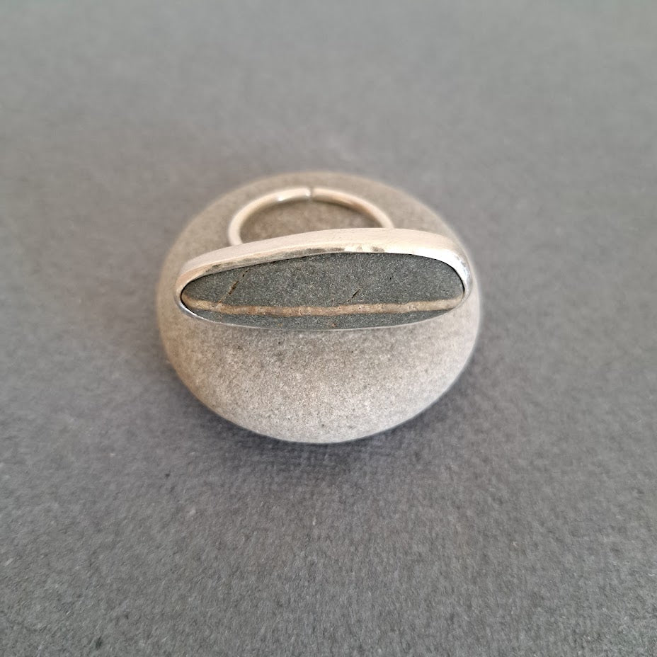 Carole Ramsden Silver - Basalt & quartz beach pebble statement ring