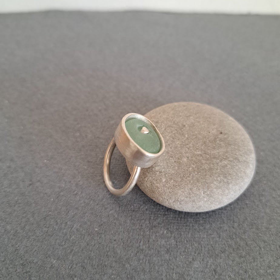 Carole Ramsden Silver - Sea green sea glass riveted bezel ring