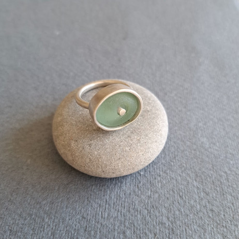 Carole Ramsden Silver - Sea green sea glass riveted bezel ring
