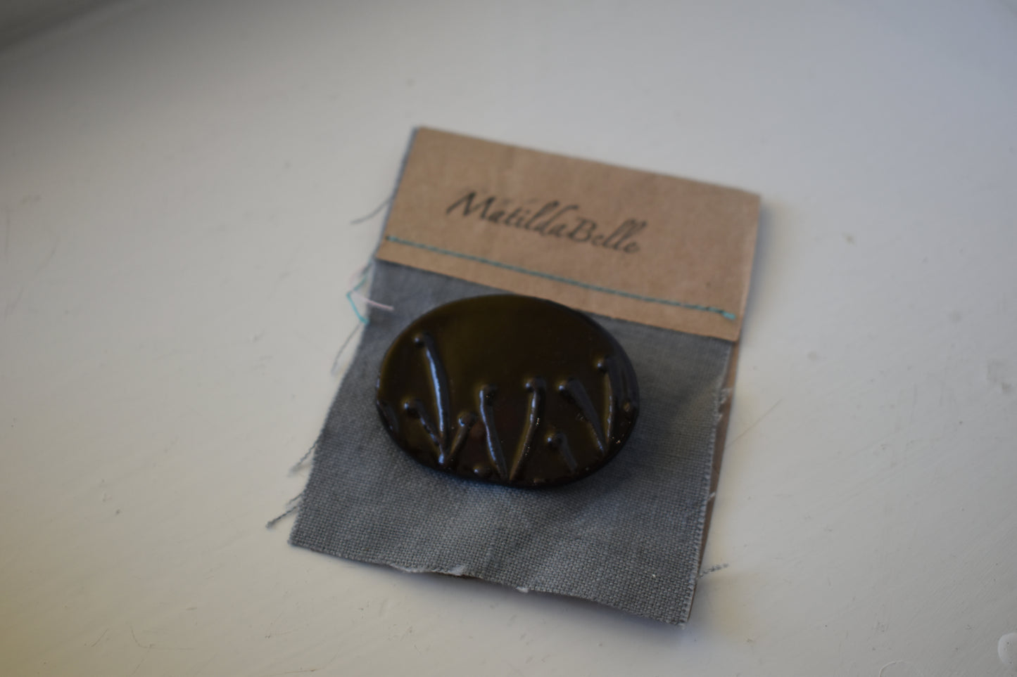 Matilda Belle Ceramic Jewellery - black/brown oval seagrass brooch