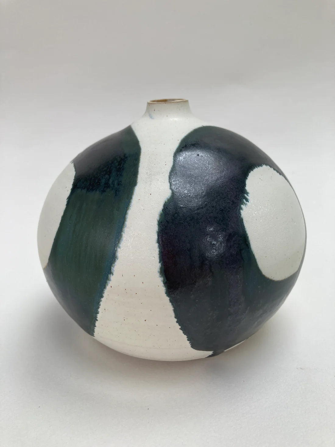 Danielle Pilling Ceramics - Headland Collection Black and White Bud Vase 4