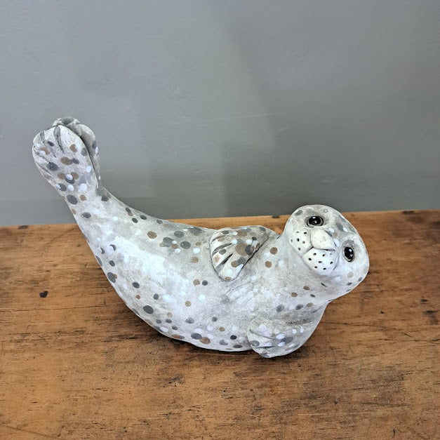 Kate Ellis - Tiny Seal