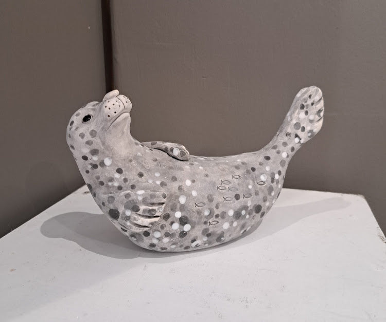 Kate Ellis - Tiny Seal