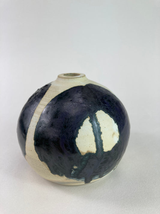 Danielle Pilling Ceramics - Headland Collection Bud Vase 16