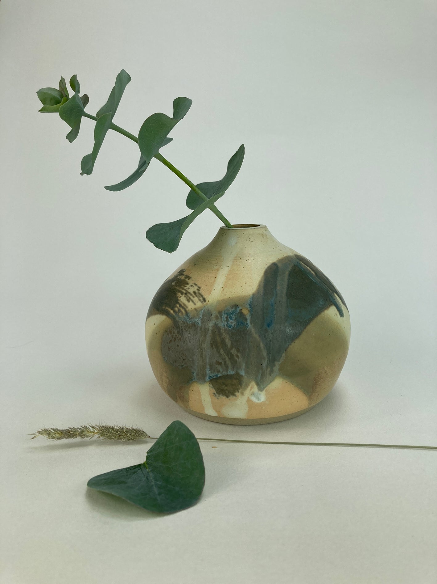 Danielle Pilling Ceramics - Bay Collection Bud Vase 24