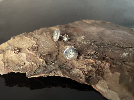 Anthea Peters - Leaf studs