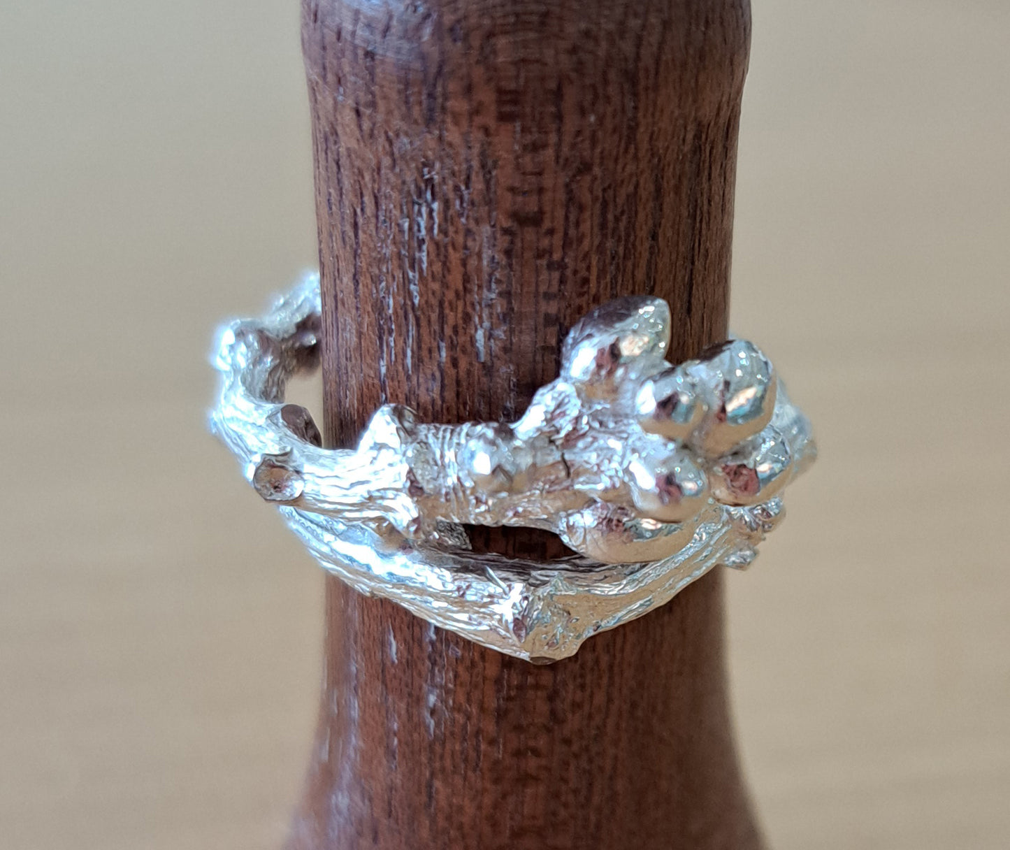 Anthea Peters - Oak Twig Ring