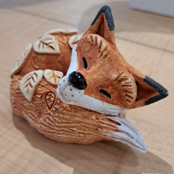 Kate Ellis - Sleeping Red Fox