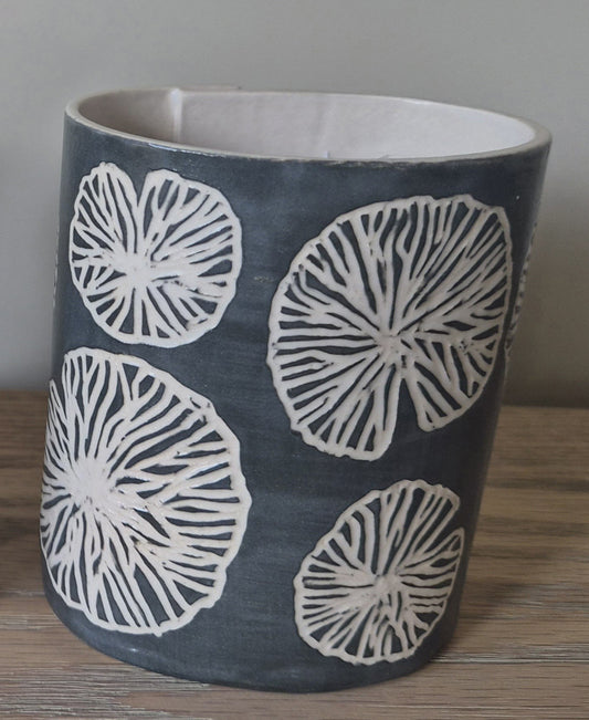 Natalie Elderton - Waterlily Sgraffito vase